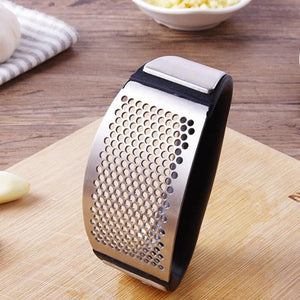 Curved Garlic Grinding Slicer Chopper